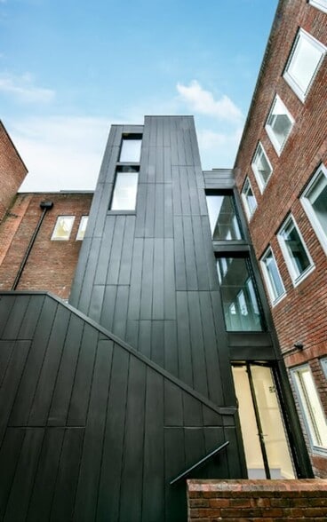 19 The Green, Richmond to rent - Primary Photo - Image 1 of 3