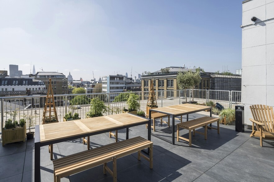 42 St. John St, London to rent - Building Photo - Image 3 of 16