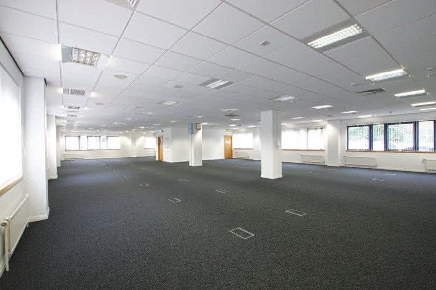 Albany Ct, Newcastle Upon Tyne for sale - Building Photo - Image 2 of 6