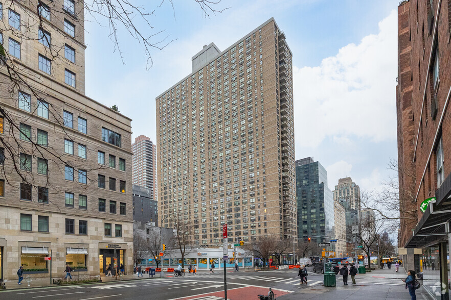 1524 Second Ave, New York, NY for rent - Primary Photo - Image 1 of 9