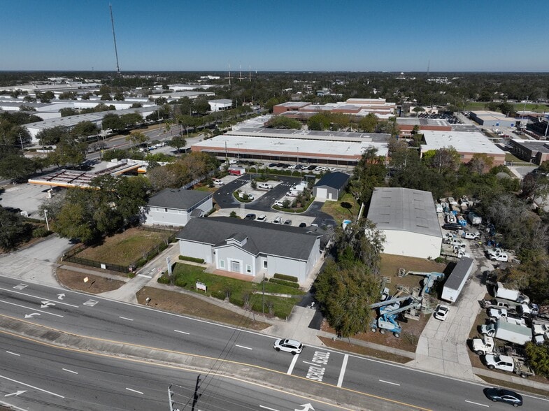 Newly Renovated Office with Flex portfolio of 3 properties for sale on LoopNet.co.uk - Matterport Community - Image 3 of 26