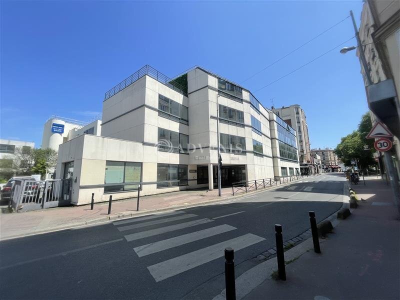 1 Rue Du Docteur Bauer, Saint-Ouen-sur-Seine to rent Building Photo- Image 1 of 11