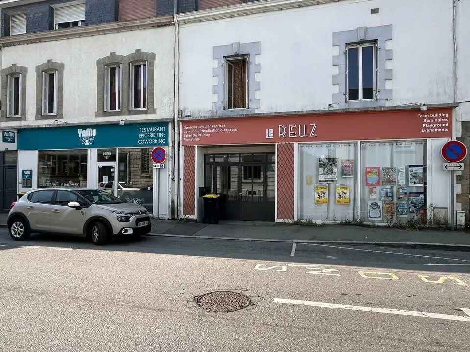 Location Bureaux 81 m² à 310 m² - Photo 1