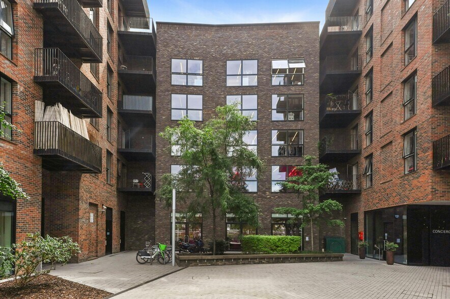 3-5 Martel Pl, London to rent - Building Photo - Image 2 of 6