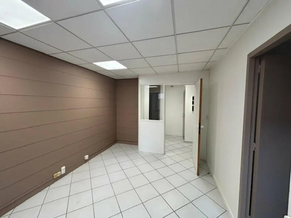 Office in Montpellier to rent Interior Photo- Image 1 of 8
