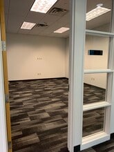 10900 Hampshire Ave S, Bloomington, MN to rent Interior Photo- Image 2 of 9