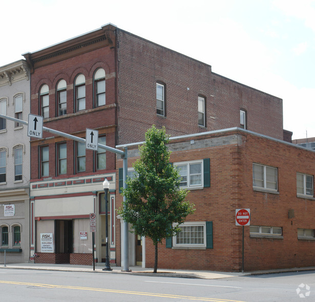 325 Market St, Williamsport, PA for sale - Primary Photo - Image 1 of 1