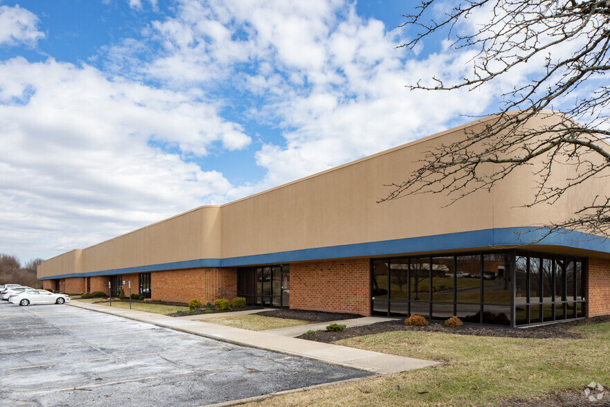 2790-2800 Circleport Dr, Erlanger, KY for rent - Building Photo - Image 1 of 6