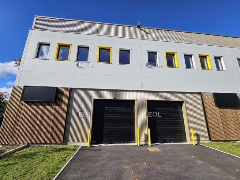 Light Industrial in Fresnes to rent - Building Photo - Image 3 of 22