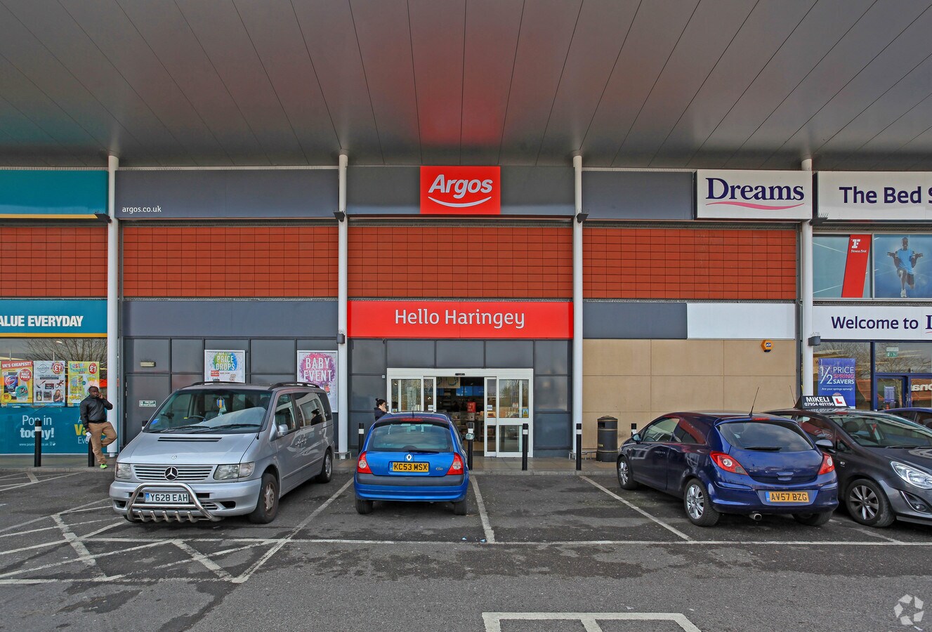 Green Lanes, London N4 1ED