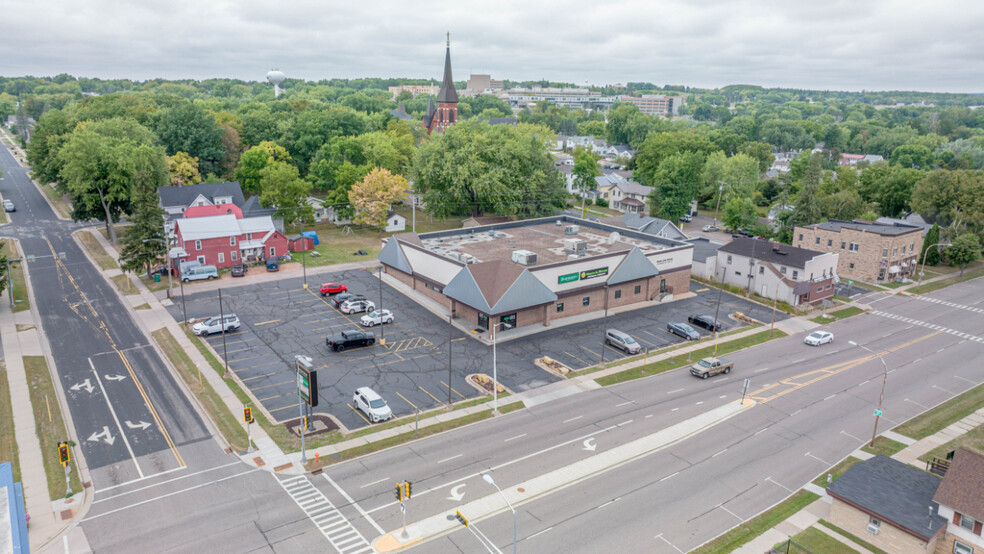 204 N Central Ave, Marshfield, WI for sale - Building Photo - Image 1 of 1