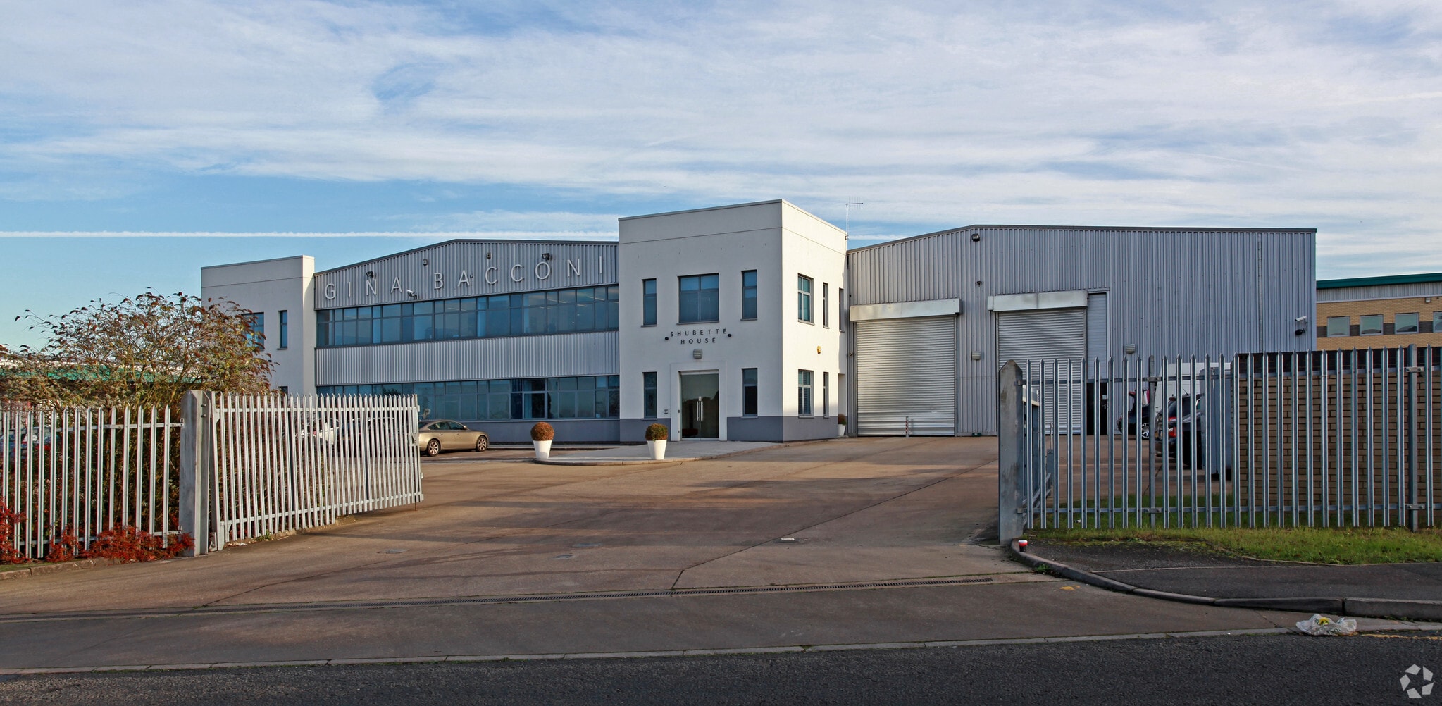 2 Apsley Way, London for sale Primary Photo- Image 1 of 1