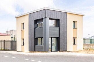 More details for 97 Rue Martha Desrumaux, Nanterre - Light Industrial to Rent