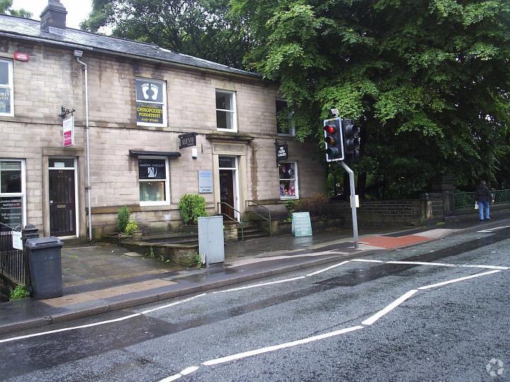 45 High St, Oldham for sale - Primary Photo - Image 1 of 1
