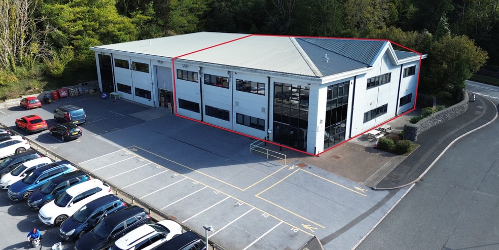 Eastern Rd, Ashburton to rent - Primary Photo - Image 1 of 1