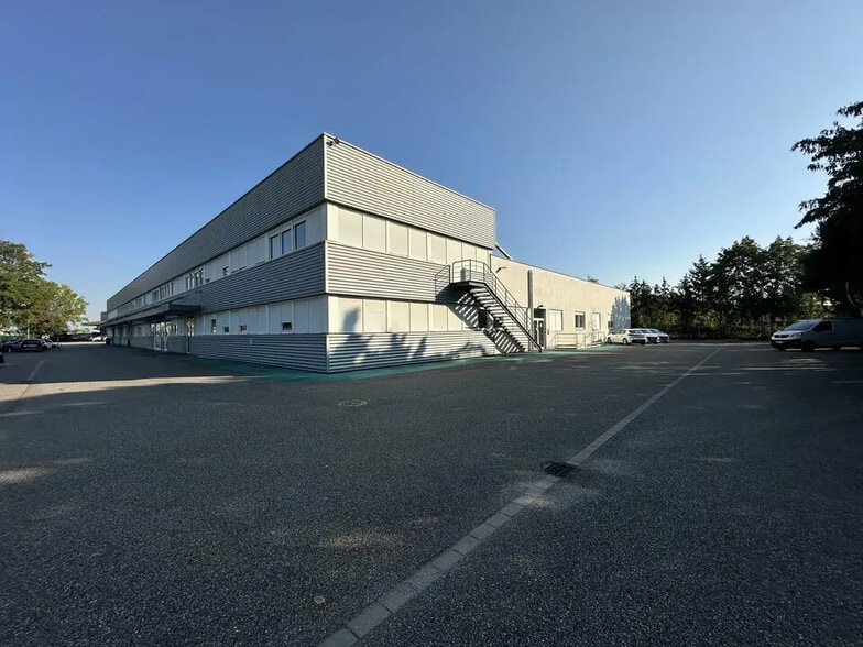 Light Industrial in Mundolsheim to rent - Building Photo - Image 1 of 10