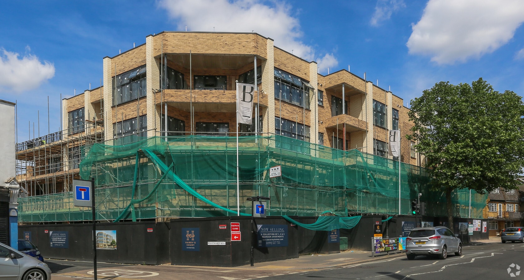 83 Chingford Mount Rd, London, E4 8LT UK