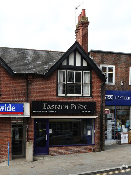 61 High St, Uckfield for sale - Primary Photo - Image 1 of 1