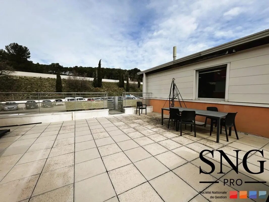 Office in Le Tholonet to rent Building Photo- Image 1 of 5