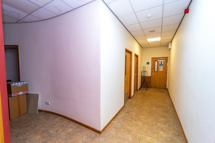 92-94 Gipsy Ln, Leicester to rent - Building Photo - Image 2 of 16