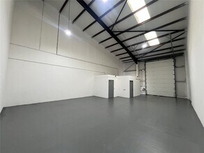 Featherbed Ln, Shrewsbury to rent Interior Photo- Image 2 of 5