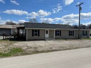 107 Boswell St, Mount Pleasant, TN for rent Building Photo- Image 2 of 10