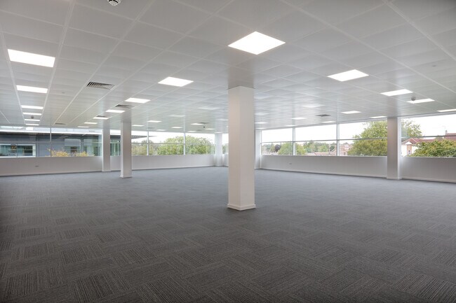 More details for Concorde Rd, Maidenhead - Office to Rent