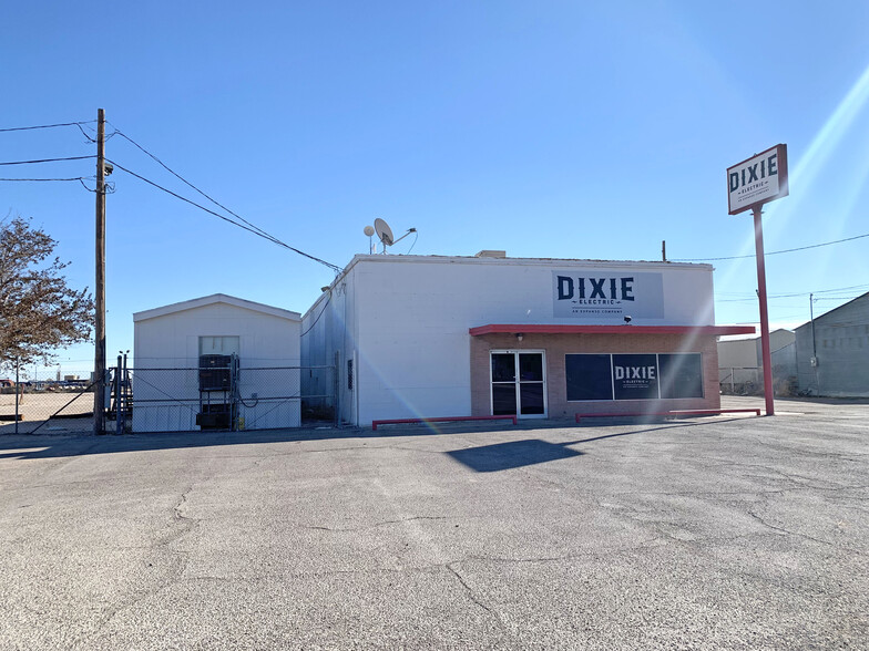 3000 S Stockton Ave, Monahans, TX for rent - Building Photo - Image 1 of 15