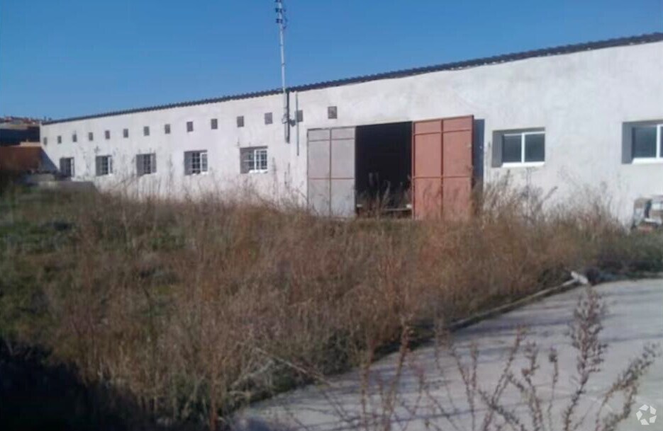 Industrial in Lominchar, Toledo to rent Primary Photo- Image 1 of 7