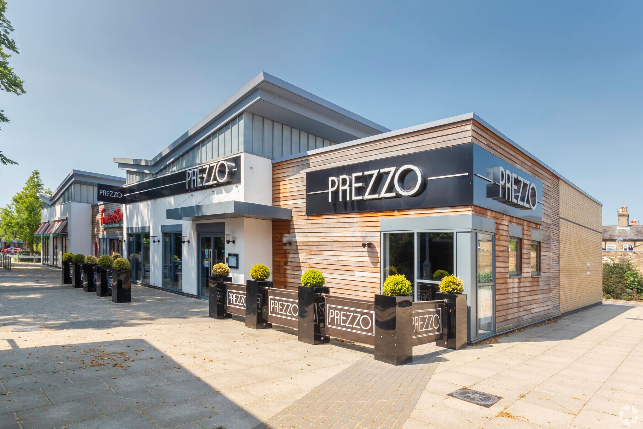 Huntingdon St, St Neots for sale Primary Photo- Image 1 of 1