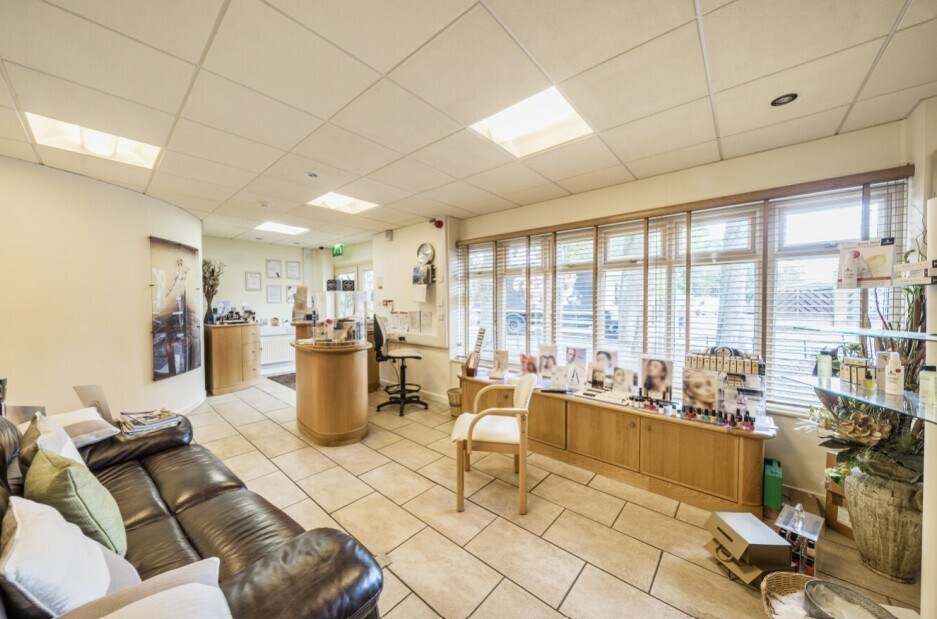 1 Vicarage Ln, Nettleham for sale Interior Photo- Image 1 of 6