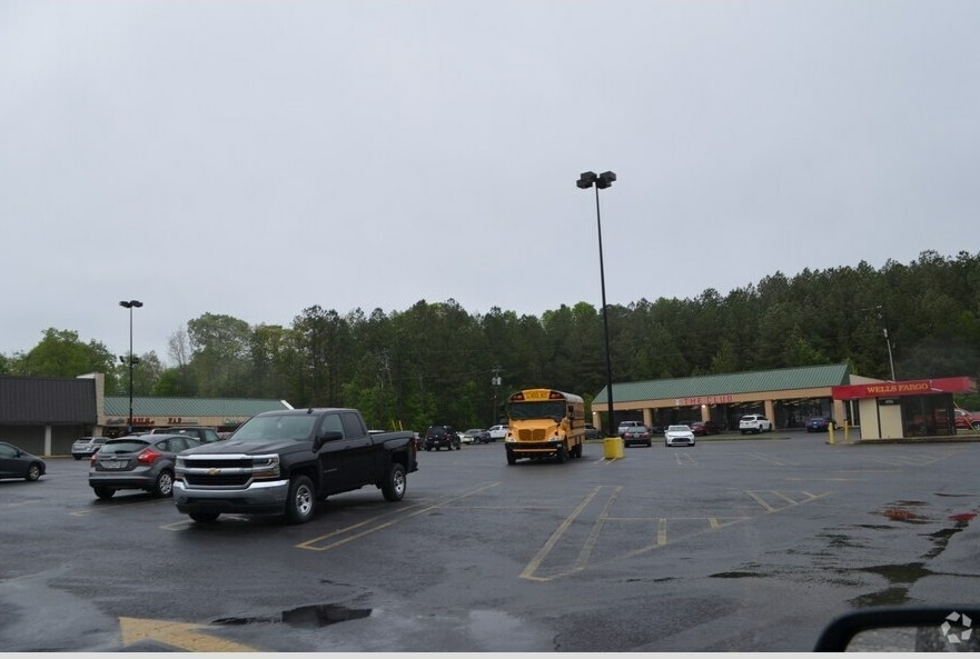 2413-2495 US Highway 431, Anniston, AL to rent Building Photo- Image 1 of 6