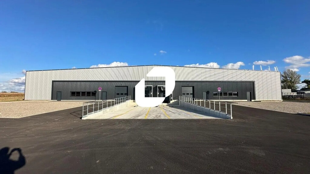 Vente Local d'activités 1 878 m² à 3 858 m² - Photo 1
