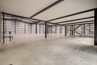 Tower Rd, Stone to rent Interior Photo- Image 1 of 8