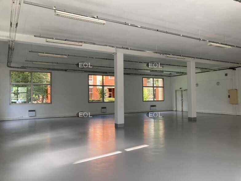 Light Industrial in Chevilly-Larue to rent - Interior Photo - Image 2 of 7