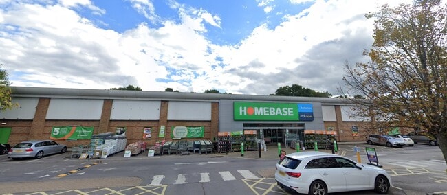 More details for Guilford Rd, Farnham - Retail to Rent