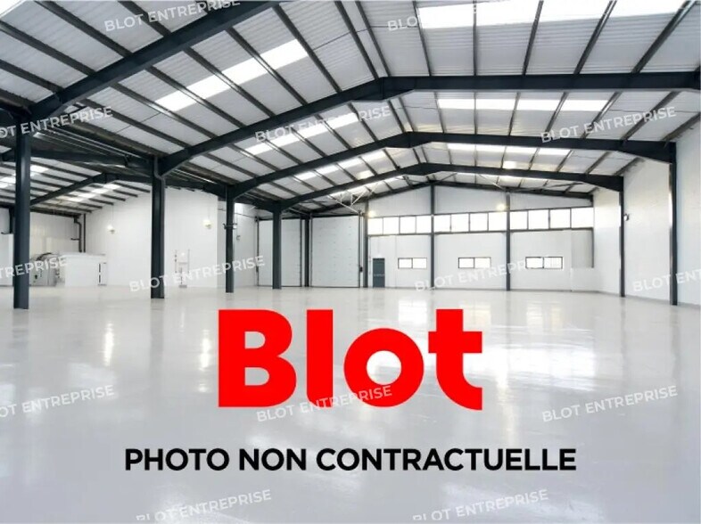 Industrial in Saint-Gilles for sale - Primary Photo - Image 2 of 4