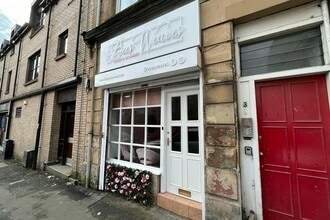 3A George St, Paisley to rent Building Photo- Image 1 of 4