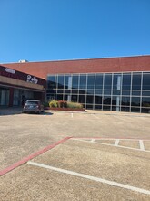 111 S Cedar Ridge Dr, Duncanville, TX for rent Building Photo- Image 2 of 7