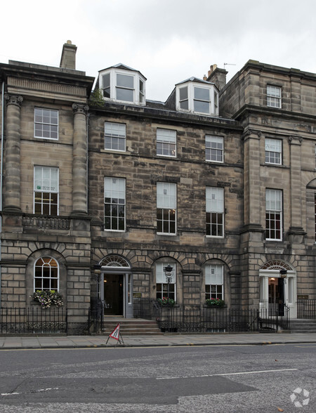 19 Charlotte Sq, Edinburgh for rent - Building Photo - Image 1 of 2