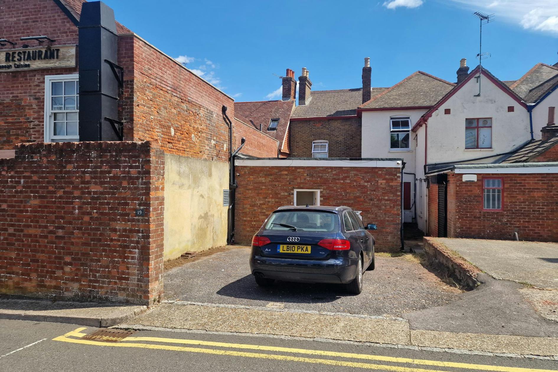 19 Church St, Basingstoke to rent Other- Image 1 of 1