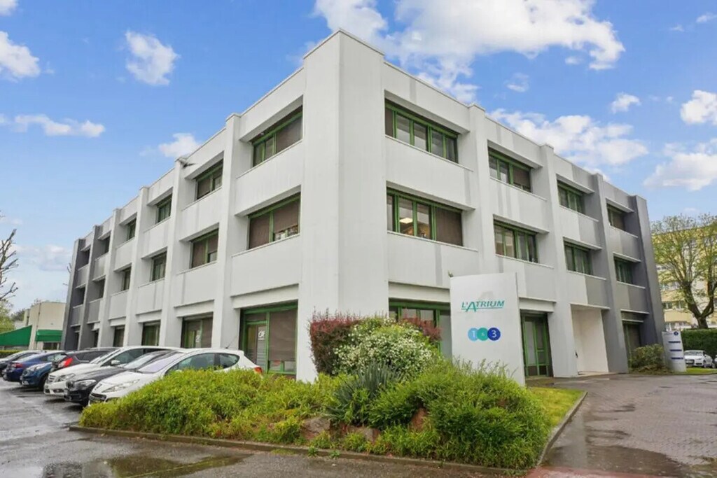 Vente Bureaux 197 m² - Photo 1