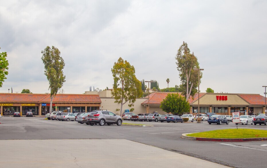 330-352 N Lemon Ave, Walnut, CA for rent - Building Photo - Image 1 of 8