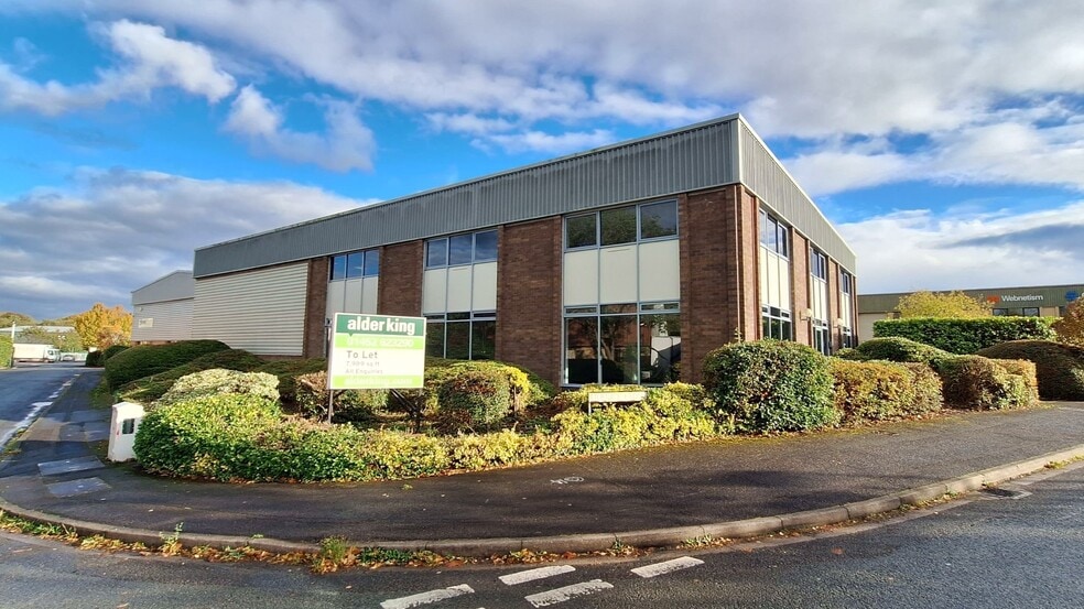 Gloucester Rd, Staverton to rent - Primary Photo - Image 1 of 8