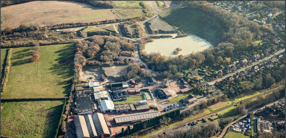 38 Hamsey Rd, East Grinstead for sale - Aerial - Image 1 of 1