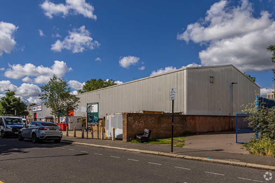 2-10 Rangemoor Rd, London to rent - Building Photo - Image 1 of 2