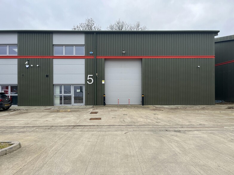 5-6 Century Ct, Westcott to rent - Building Photo - Image 2 of 9