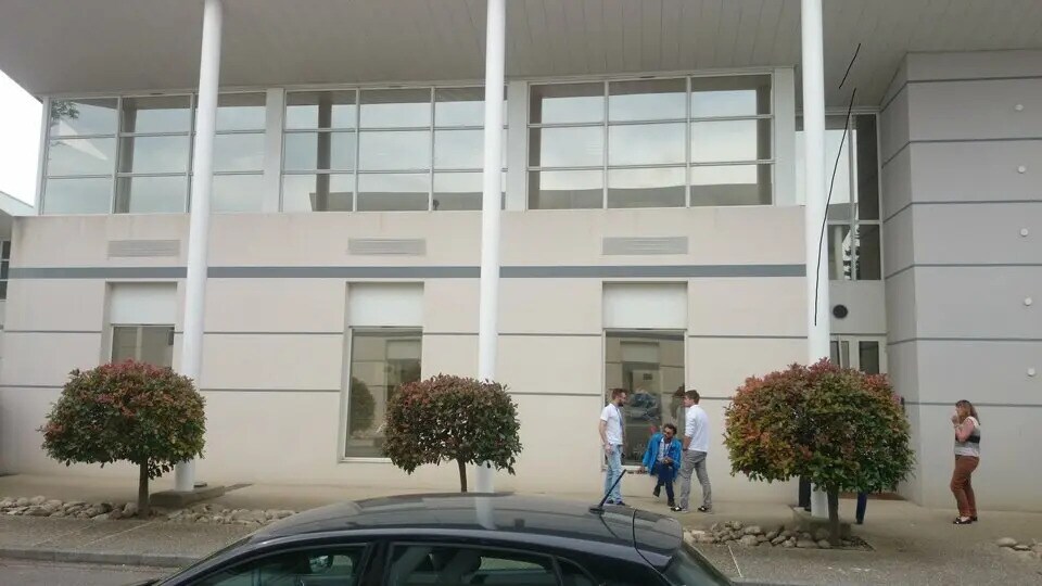 Office in Avignon to rent Building Photo- Image 1 of 6