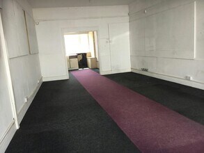 32 High St, Seaford to rent Interior Photo- Image 2 of 3