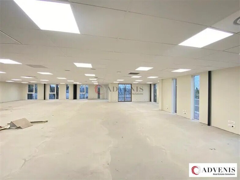 Office in Bruges to rent - Building Photo - Image 2 of 7